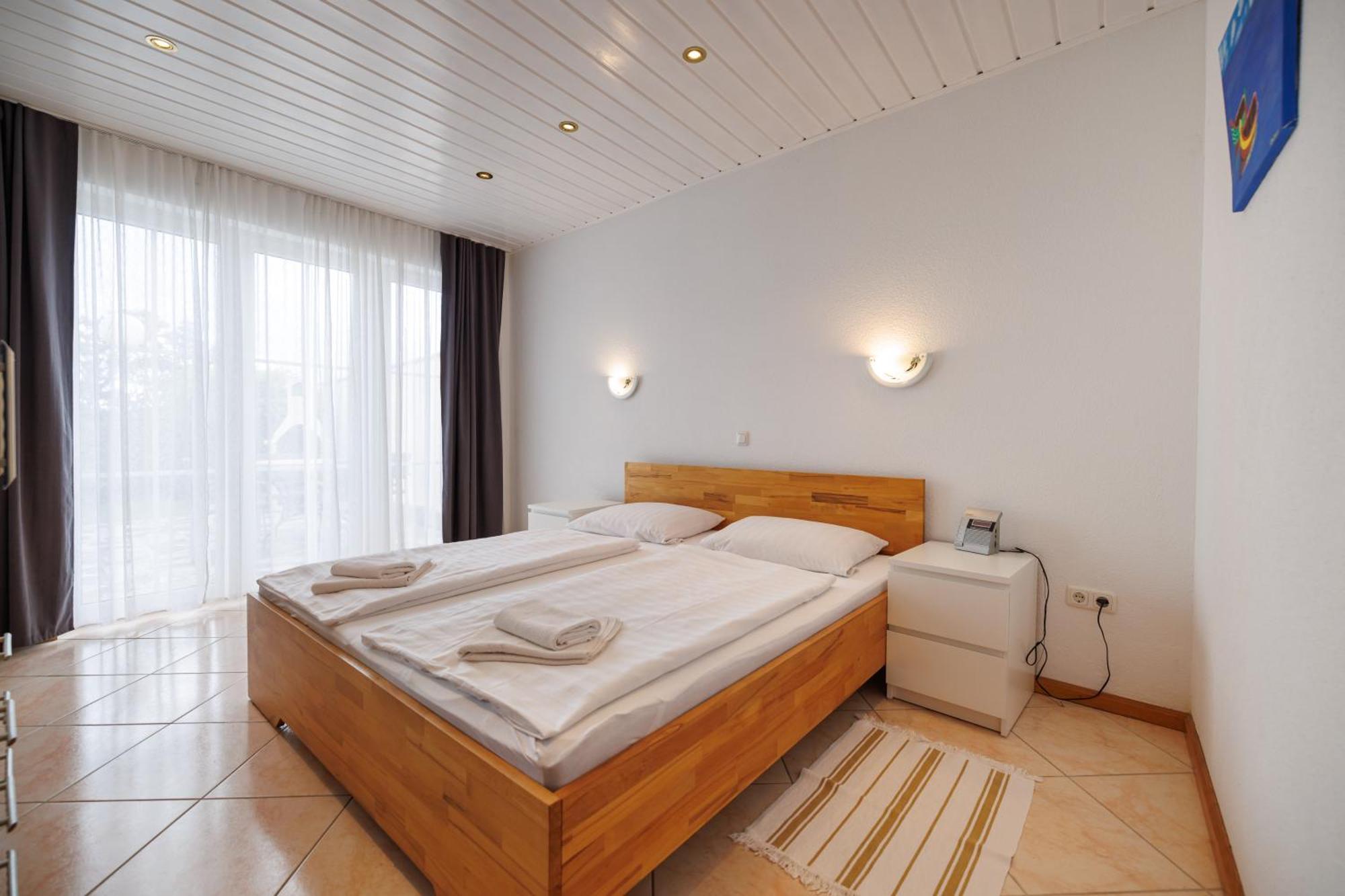 Guesthouse Halilagic Крк Экстерьер фото