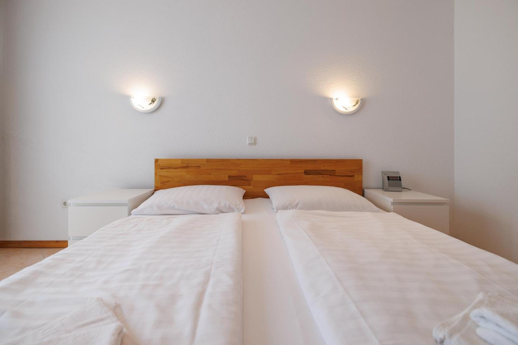 Guesthouse Halilagic Крк Экстерьер фото